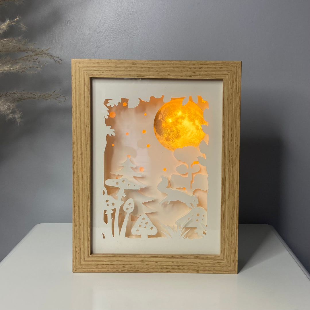 VEILLEUSE - LAMPE DE CHEVET - CADRE LUMINEUX - "L'ÉCUREUIL MAGIQUE"